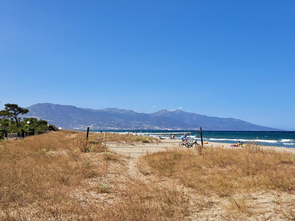 Mini Villa Jardin 50 M Plage Борґо Екстер'єр фото