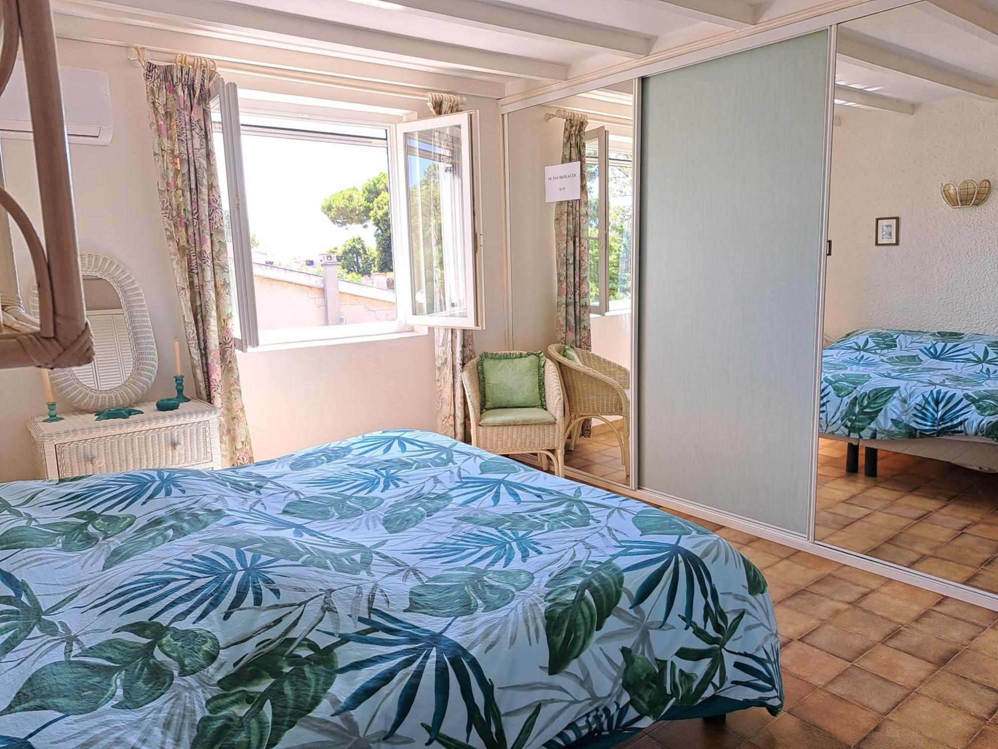 Mini Villa Jardin 50 M Plage Борґо Екстер'єр фото